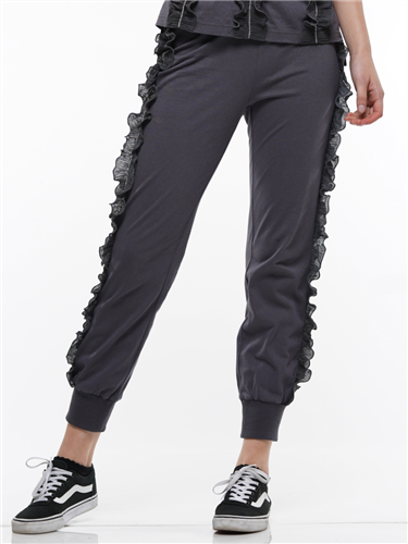 Trimmed Jogger Trendy